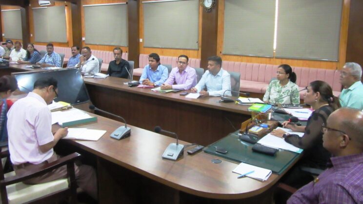 बागेश्वेर:- मानसून को मद्देनजर रखते हुए चौकस रहें विभागाधिकारी…..डीएम अनुराधा पाल द्वारा दिए गए निर्देश