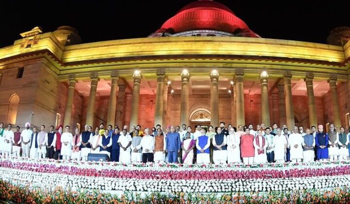 आज होगी प्रधानमंत्री नरेंद्र मोदी की नवगठित कैबिनेट की पहली बैठक…. पढ़े पूरी खबर