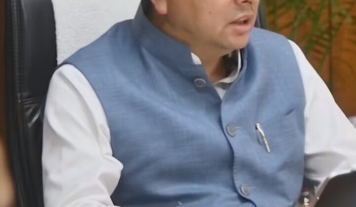 Uttarakhand:- पंतनगर विश्वविद्यालय के कृषि विज्ञान सम्मेलन में शामिल होकर मुख्यमंत्री ने मडुवे की बर्फी और लस्सी का लिया आनंद