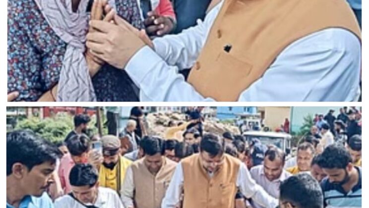 Uttarakhand:- आपदा प्रभावितों के गांव पहुंचे मुख्यमंत्री पुष्कर सिंह धामी….. नहीं थमें जनता के आंसू