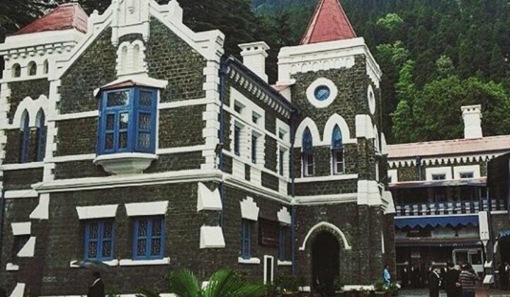 Uttarakhand:- हाई कोर्ट ने दिए नए कार्यक्रम जारी करने के निर्देश…. त्रिस्तरीय चुनाव से हटाई गई रोक