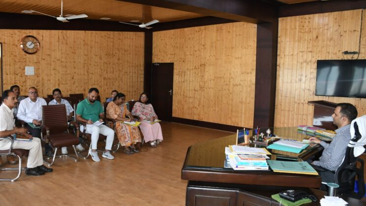 बागेश्वर: – जिले में 25 अक्टूबर से होगी बाल गणना -डीएम आशीष भटगई