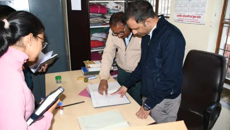 बागेश्वर – कांडा तहसील के औचक निरीक्षण में गुणवत्ता की कमी पर उत्तराखंड पेयजल निर्माण निगम को नोटिस जारी करने के दिये निर्देश