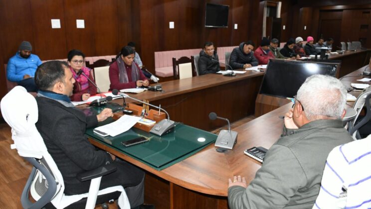 बागेश्वर:- ऐतिहासिक, धार्मिक व पौराणिक उत्तरायणी मेले की तैयारियों को लेकर डीएम ने ली बैठक