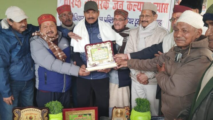 बागेश्वर :- किन्नरों की मनमानी वसूली पर लगे रोक….. वरिष्ठ नागरिक जनकल्याण न्यास ने उठाई मांग