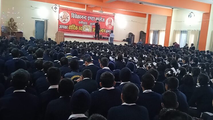 अल्मोड़ा:- सचिव जिला विधिक सेवा प्राधिकरण के निर्देशानुसार यहां चलाया गया ‘ सड़क सुरक्षा अभियान’