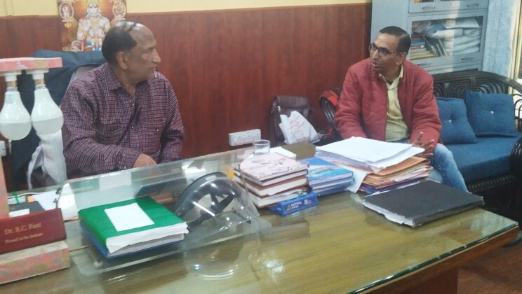 अल्मोड़ा जिला अस्पताल में जल्द शुरू होगी लेप्रोस्कोपिक सर्जरी, संजय पाण्डे के प्रयास लाए रंग