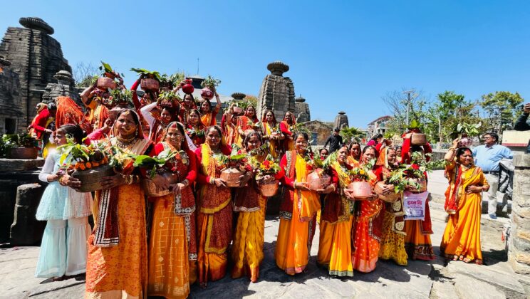 गरुड़ – माल्दे गोल्ज्यू मंदिर से बैजनाथ शिव -पार्वती मंदिर तक ढ़ोल -दमाऊ व निशानों के साथ निकली भव्य कलश यात्रा