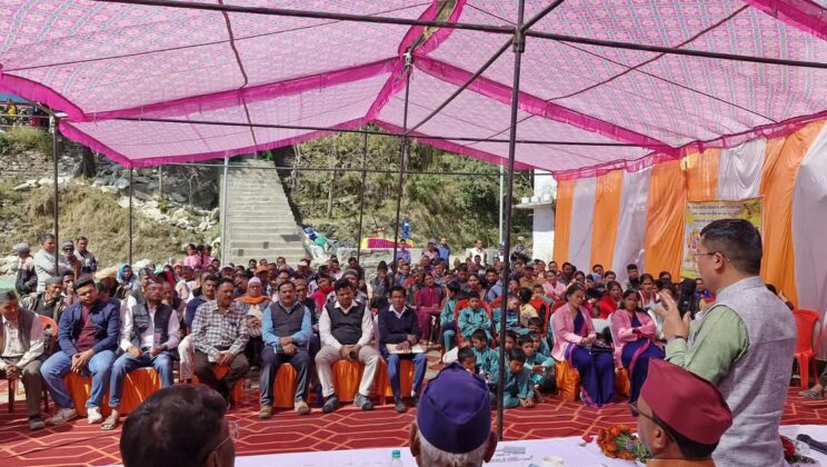 बागेश्वर – शामा इंटर कॉलेज में सेवा, सुशासन और विकास के तीन वर्ष थीम पर बहुउद्देशीय शिविर का आयोजन