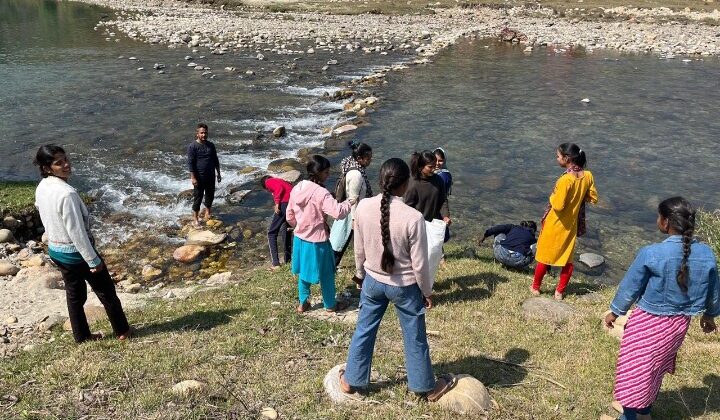 अल्मोड़ा:- राजकीय महाविद्यालय मासी की राष्ट्रीय सेवा योजना इकाई के तत्वाधान में चल रहे सात दिवसीय शिविर का ऐसे बीता छठा दिन