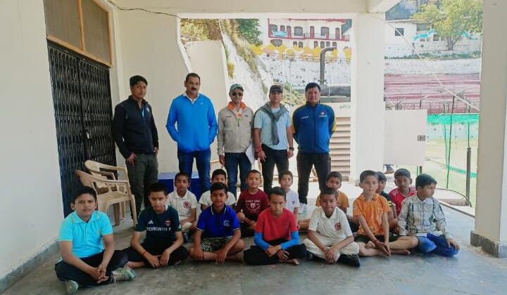 अल्मोड़ा:- मुख्यमंत्री उदीयमान खिलाड़ी उन्नयन छात्रवृत्ति योजना 2025 के जिला स्तरीय प्रतियोगिता हेतु चयनित हुए मानस पब्लिक स्कूल के विद्यार्थी