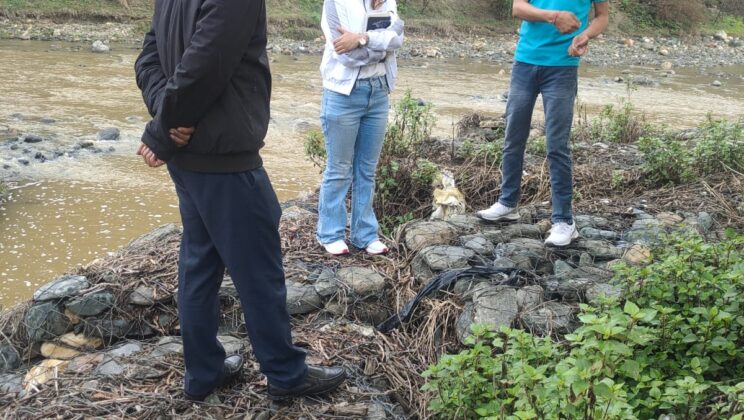 गरुड़ – नगर पंचायत गरुड़ में गंदे पानी की आपूर्ति पर सख्त हुआ जिला प्रशासन…..जल निगम को त्वरित कार्रवाई के दिये निर्देश