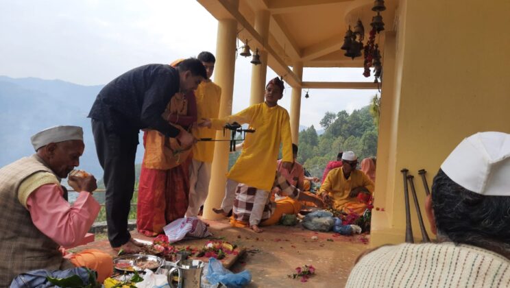 बागेश्वर – कपकोट के लाटू देवता व काशिल देव मंदिर में बिखौती मेला शुरु