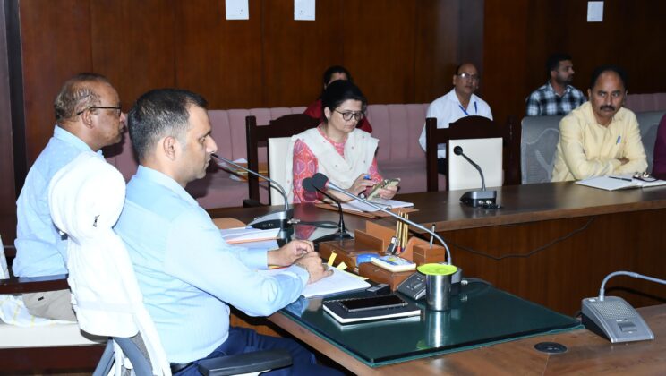 बागेश्वर – डीएम ने जन्म मृत्यु पंजीकरण प्रक्रिया में शत – प्रतिशत लक्ष्य हासिल करने के दिये निर्देश