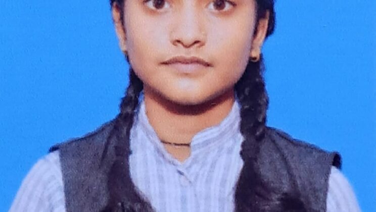 गरुड. – आंचल ने मेरिट सूची में प्राप्त किया 25 वां स्थान – बनना चाहती है आर्मी ऑफिसर