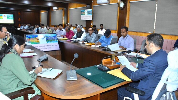 बागेश्वर – ज़िलाधिकारी ने स्प्रिंगशेड एंड रिवर रिजुवनेशन अथांरिटी को दिये महत्वपूर्ण निर्देश