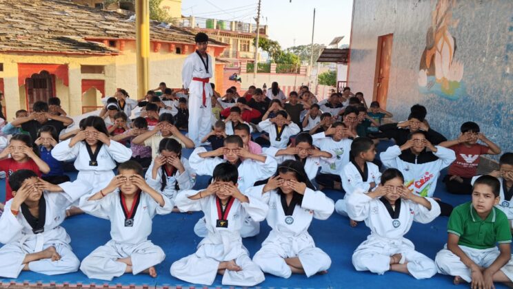 “आओ हम सब योग करें” अभियान के अंतर्गत योग विज्ञान विभाग, एस.एस.जे. विश्वविद्यालय , अल्मोड़ा द्वारा योग शिविरों और वैदिक संवादों का आयोजन