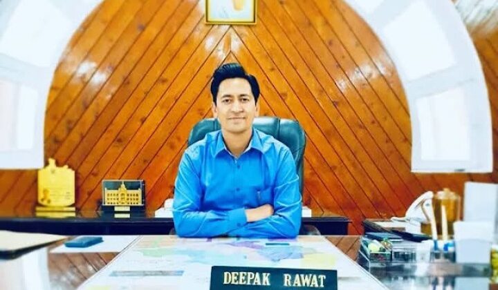 नैनीताल बवाल:-सामने आया कमिश्नर दीपक रावत का बयान…… पर्यटकों के लिए कही यह बात