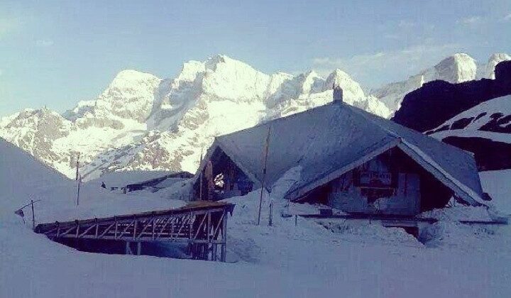 Uttarakhand:- हेमकुंड साहिब में अंतिम अरदास के साथ बंद किए गए शीतकाल के लिए कपाट