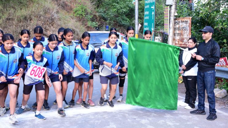 बागेश्वर:- रैली से लेकर रोपण तक बागेश्वर ने दिया पर्यावरण संरक्षण का संदेश