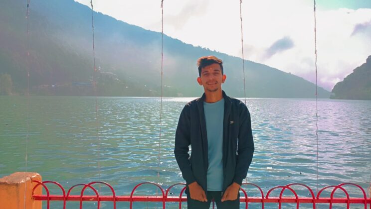 आइए पढ़ते हैं ‘ अहमदाबाद प्लेन हादसे’ पर लिखी राकेश उप्रेती की स्वरचित कविता