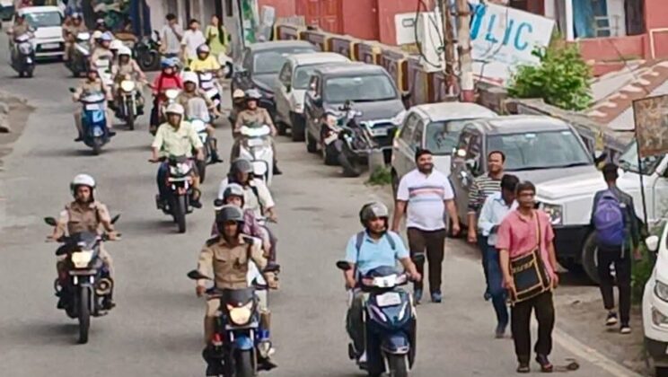 अल्मोड़ा:- राज्य विधिक सेवा प्राधिकरण के निर्देशानुसार जिले में निकाली गई बाइक रैली