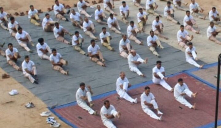 “आओ हम सब योग करें” बना जनआंदोलन – अल्मोड़ा में हर गांव, हर विद्यालय तक गूंजा ‘स्वस्थ भारत’ का मंत्र