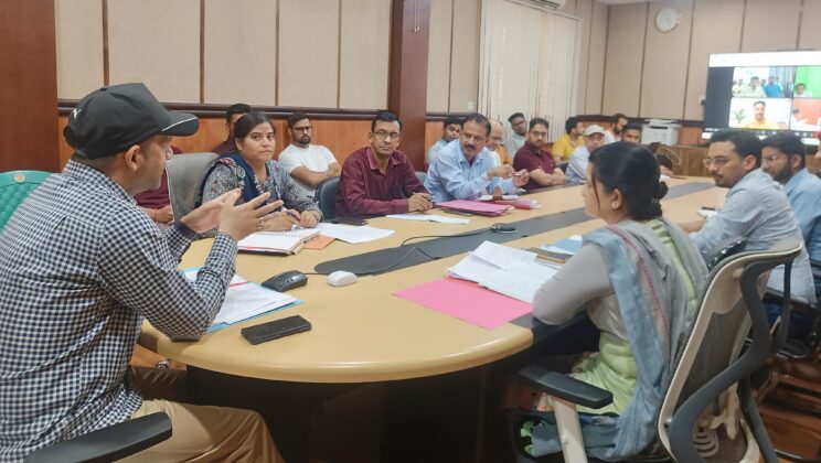 बागेश्वर – जिला अधिकारी/जिला निर्वाचन अधिकारी ने नामांकन पत्रों की जांच को लेकर दिये आवश्यक निर्देश