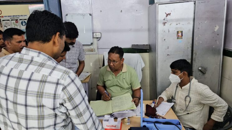 गरुड़ – प्रभारी सीएमओ डॉ प्रमोद सिंह जंगपाँगती ने किया बैजनाथ अस्पताल का औचक निरीक्षण