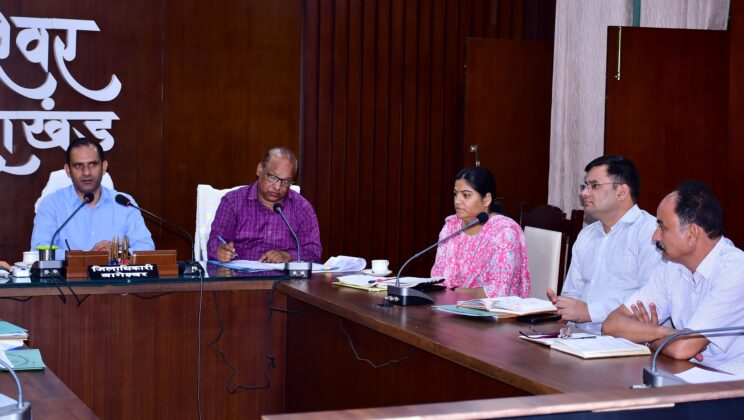 बागेश्वर – पंचायत चुनाव को लेकर कड़े निर्देश…. पारदर्शिता, व्यय, अनुशासन और व्यवस्थाओं में किसी भी स्तर पर लापरवाही नहीं चलेगी – जिलाधिकारी