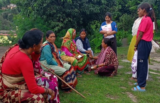 गरुड़ – चुनाव प्रचार अभियान ने पकडी गति……चुनाव चिन्ह पर वोट देने की अपील