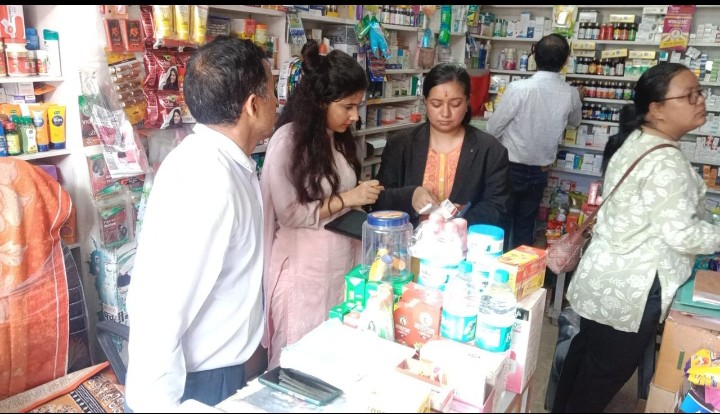 अल्मोड़ा:- राज्य विधिक सेवा प्राधिकरण के निर्देशानुसार जिले में चलाया गया ‘ सुरक्षित दवा, सुरक्षित जीवन अभियान’