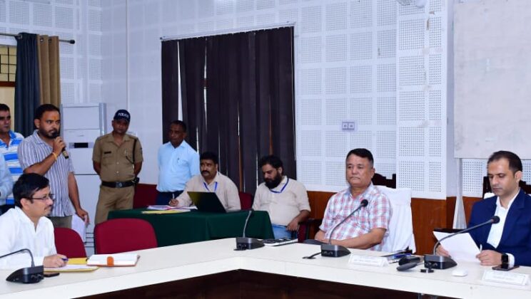 बागेश्वर – जनता दरबार में बारह शिकायतें हुईं दर्ज…..डीएम ने सम्बंधित अधिकारियो को दिये स्पष्ट निर्देश