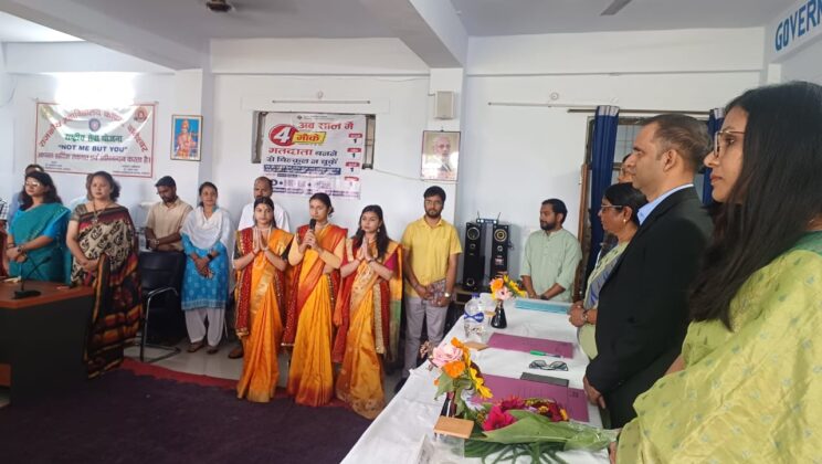 बागेश्वर – काण्डा दीक्षारम्भ समारोह में जिलाधिकारी ने दिए सफलता एवं उत्कृष्टता के मंत्र