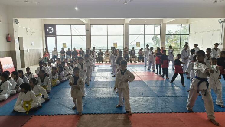 अल्मोड़ा:- 83 ताइक्वांडो खिलाड़ियों ने उत्तीर्ण की कलर बेल्ट प्रमोशन परीक्षा