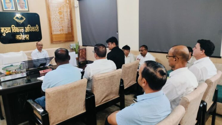 बागेश्वर – मतदाता जागरुकता अभियान तेज करने के दिये निर्देश