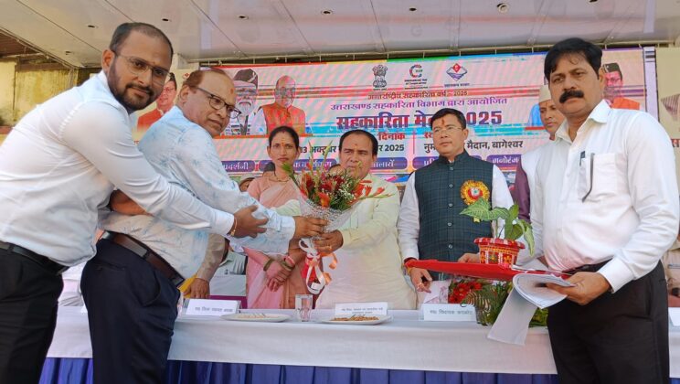 बागेश्वर – सहकारिता मेलों का उद्देश्य ब्लाक के एक -एक उत्पाद को वैश्र्विक स्तर पर ले जाना है- मंत्री धन सिंह रावत