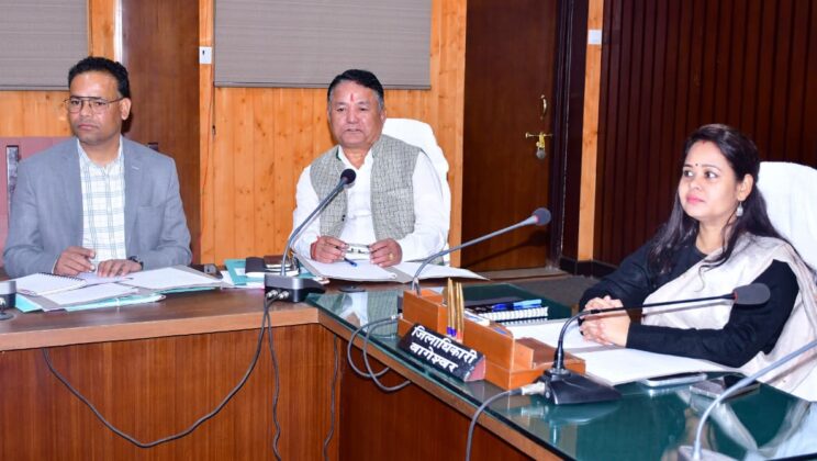 बागेश्वर – मादक पदार्थों की रोकथाम, नशा मुक्ति एवं जागरूकता अभियानों को लेकर जिलाधिकारी ने दिए कड़े निर्देश