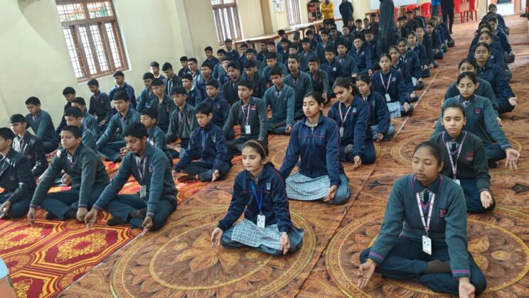 बागेश्वर – आयुर्वेद विभाग बागेश्वर द्वारा योग शिविर का आयोजन