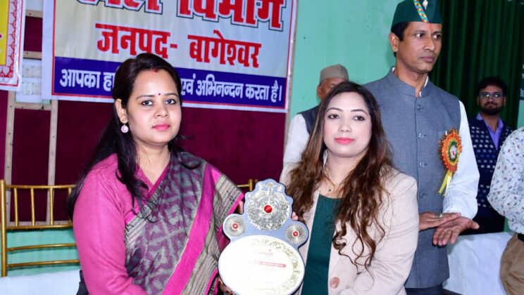 बागेश्वर – रजत जयंती समारोह पर खेल प्रतियोगिताओं में युवाओं ने दिखाया उत्साह —-बैडमिंटन, वॉलीबॉल और फुटबॉल मुकाबलों में बढ़-चढ़कर लिया भाग