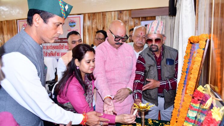 बागेश्वर – राज्य स्थापना की रजत जयंती पर आंदोलनकारियों का सम्मान, एकता मार्च एवं वंदे मातरम् के 150 वर्ष पर सामूहिक गायन