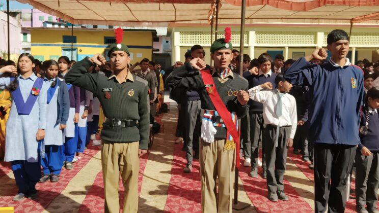 गरुड़ -पीएम श्री इण्टर कॉलेज गरुड़ में संस्कृत स्पर्धा शुरू……राज्य दर्जा मंत्री शिव सिंह बिष्ट ने दीप जलाकर संस्कृत स्पर्धा का किया शुभारम्भ