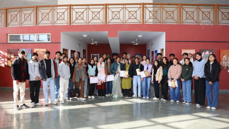 अल्मोड़ा:- राष्ट्रीय कार्यशाला का समापन एवं स्थायी चित्र प्रर्दशनी का भव्य शुभारम्भ