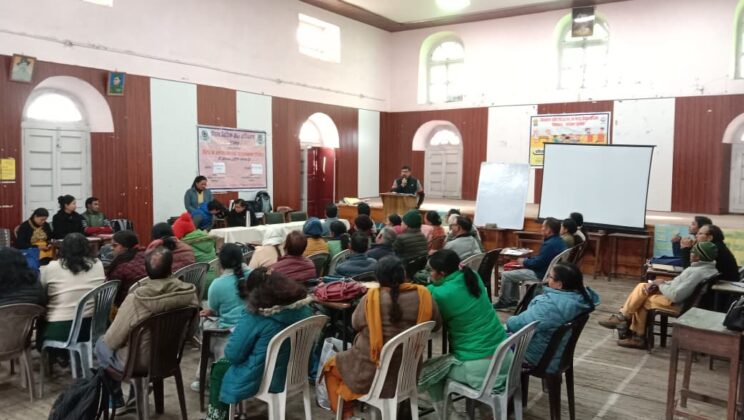 अल्मोड़ा:- जिला विधिक सेवा प्राधिकरण द्वारा आयोजित किया गया जागरूकता शिविर