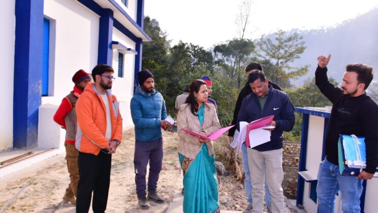 बागेश्वर – जिलाधिकारी ने काण्डा ग्राम समूह (पंपिंग) पेयजल योजना का किया औचक निरीक्षण