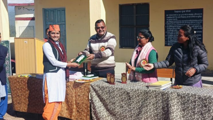 बागेश्वर:- एन एस एस सात द्विवसीय विशेष शिविर का रंगारंग कार्यक्रमों के बीच समापन