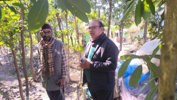 बागेश्वर:- मुख्य विकास अधिकारी द्वारा रेशम एवं कृषि आधारित इकाइयों का स्थलीय निरीक्षण – गुणवत्ता व रोजगार संवर्धन पर विशेष जोर