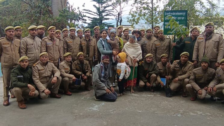 बागेश्वर । हल्द्वानी के 37 वन आरक्षी प्रशिक्षुओं ने देवकी लघु वाटिका बागेश्वर का भ्रमण कर जैव विविधता के साथ ही पुनः जीवित जल श्रोतों का अध्ययन किया