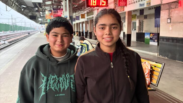 बागेश्वर :- जनपद की दो बालिकाओं का सब जूनियर नेशनल बालीबाल हुगली (पश्चिम बंगाल) के लिए चयन