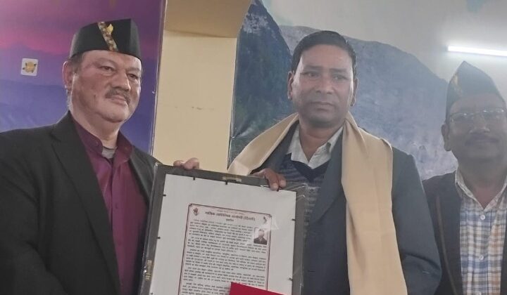 बहुभाषी मासिक साहित्यिक संगोष्ठी (दिल्ली) में कृपाल सिंह शीला को मिला साहित्य सम्मान